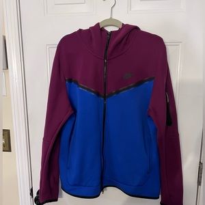 New Never Worn (W/O Tags) Nike Tech Fleece Full Zip Hoodie
Sangria/Game Royal